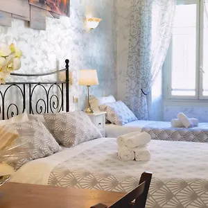 Rossana House Konukevi